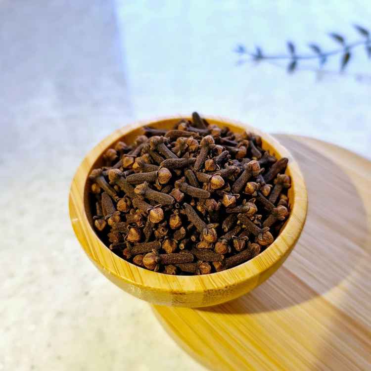میخک درسته اعلا عطاری