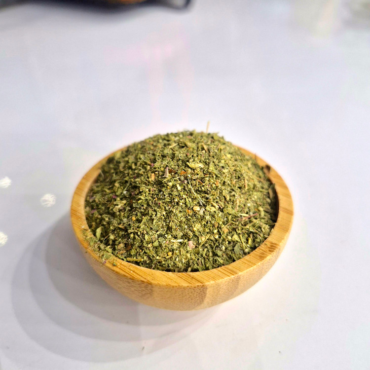 ادویه سالاد و ماست ترکیبی و معطر